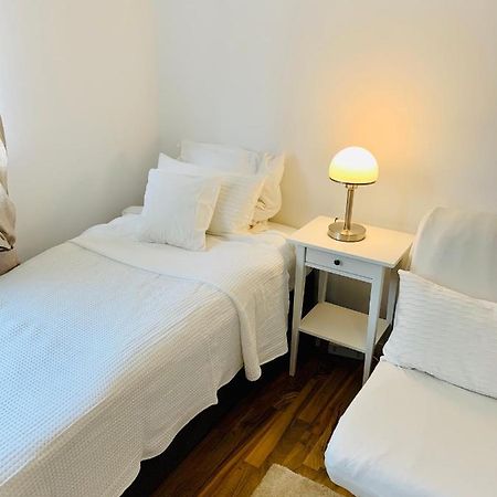 Top Renoviertes Apartement In Bester Lage Von Homburg- 5 Fussminuten Zur Uniklinik Homburg  Eksteriør billede