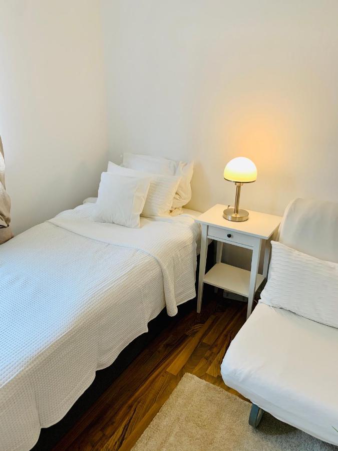 Top Renoviertes Apartement In Bester Lage Von Homburg- 5 Fussminuten Zur Uniklinik Homburg  Eksteriør billede